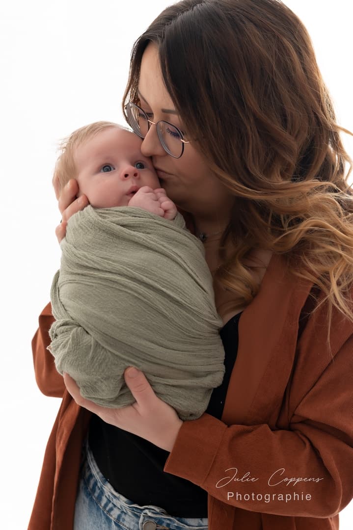 Séance naissance par Julie Coppens Photographie
